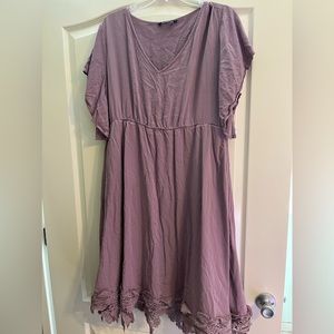 Lavender bloom chic dress. Wrinkles easily.